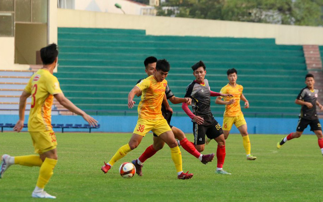 U23 Việt Nam thắng CLB Phú Thọ 2-1 trong trận đá tập tại sân Việt Trì
