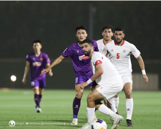 HLV Hoàng Anh Tuấn hài lòng về sự nỗ lực của U23 Việt Nam sau trận "thử lửa" với U23 Jordan
