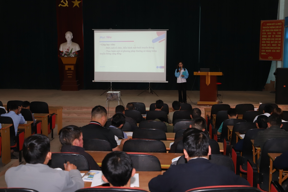 Hội LHPN huyện Mèo Vạc: Tập huấn nâng cao năng lực vận hành tổ truyền thông cộng đồng