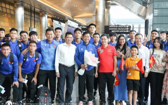 Đội tuyển U23 Việt Nam được đón tiếp chu đáo tại Doha, sẵn sàng cho buổi tập đầu tiên