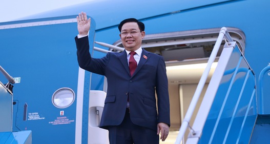 Chủ tịch Quốc hội Vương Đình Huệ lên đường dự AIPA-43, thăm chính thức Campuchia và Philippines