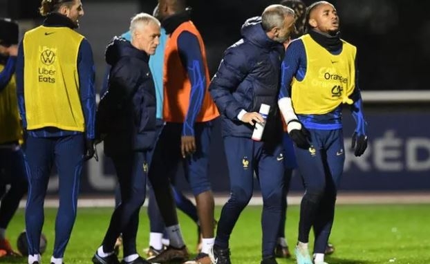 Tuyển thủ Pháp Nkunku chia tay World Cup 2022 trong nước mắt
