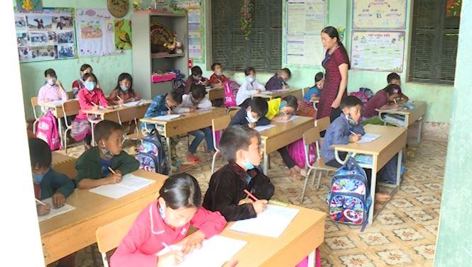 Huyện Xín Mần: Trên 4.500 học sinh được về học ở trường chính