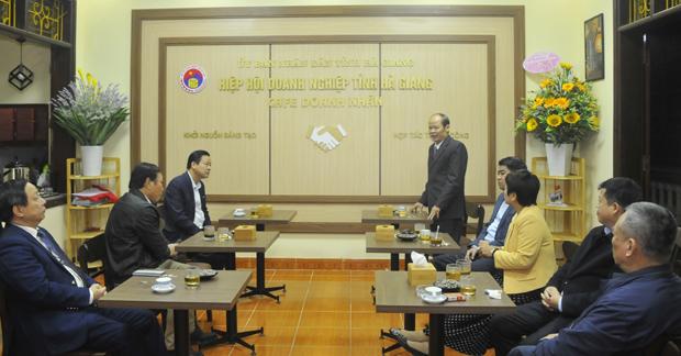 Chủ tịch UBND tỉnh Nguyễn Văn Sơn gặp gỡ doanh nhân