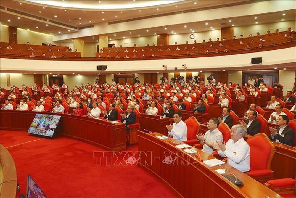 Bộ Chính trị tổ chức Hội nghị toàn quốc quán triệt và triển khai Nghị quyết 11-NQ/TW