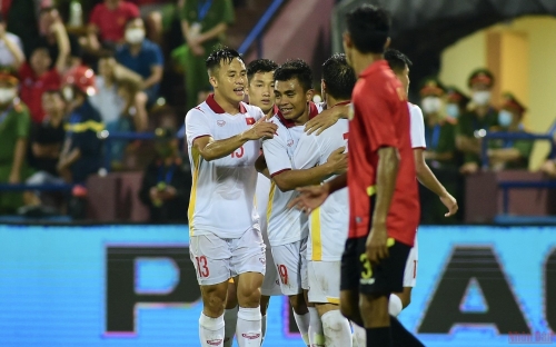 U23 Việt Nam vào bán kết với ngôi đầu bảng A