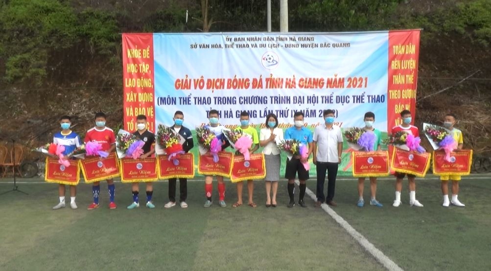 Khai mạc giải vô địch bóng đá Tỉnh Hà Giang năm 2021