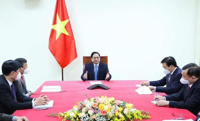 Thủ tướng điện đàm với Thủ tướng Trung Quốc thúc đẩy quan hệ toàn diện