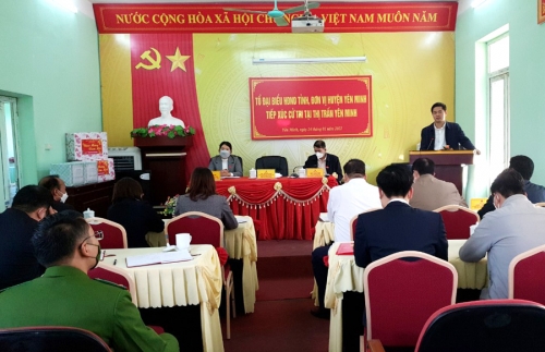 Tổ đại biểu HĐND tỉnh tiếp xúc cử tri tại huyện Yên Minh