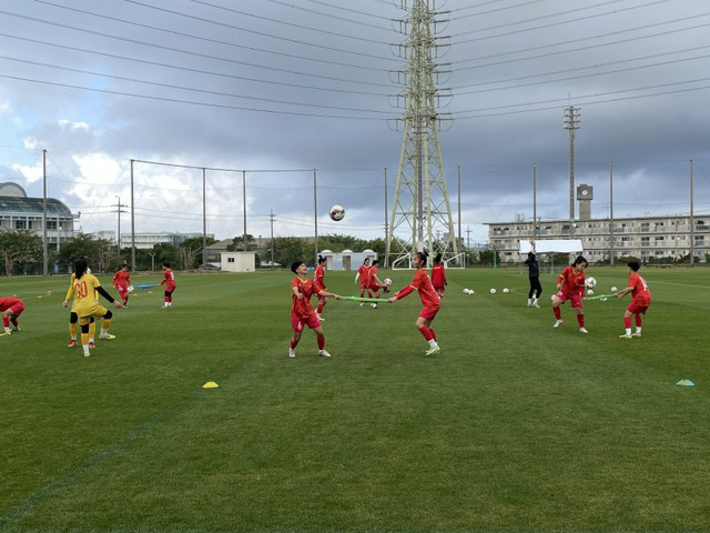 Đội tuyển U17 nữ Việt Nam đã có mặt ở đảo Okinawa (Nhật Bản) tham dự chương trình Jenesys 2022 - Ảnh 3.