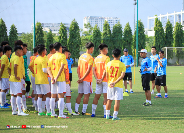 ĐT U19 Việt Nam lên đường sang Indonesia thi đấu Giải vô địch U19 Đông Nam Á 2022 - Ảnh 1.
