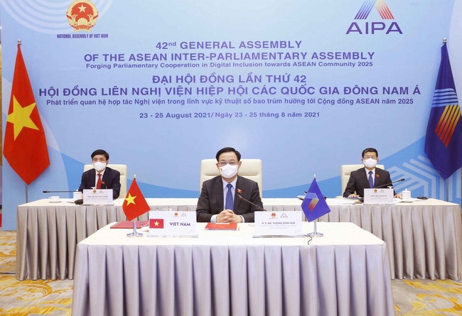 Đại hội đồng AIPA 42 bế mạc, chuyển giao chức Chủ tịch AIPA 43 cho Campuchia