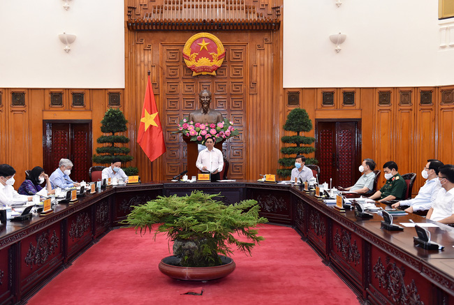 Thủ tướng Phạm Minh Chính chủ trì họp Ban Chỉ đạo quốc gia phòng, chống dịch bệnh COVID-19