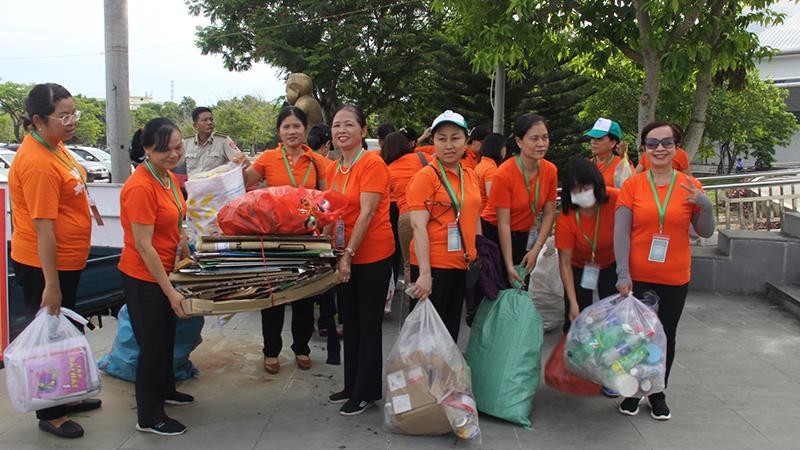 Khai mạc Hội thảo và Triển lãm quốc tế về Giải pháp và Công nghệ xử lý chất thải tại các đô thị Việt Nam ảnh 4