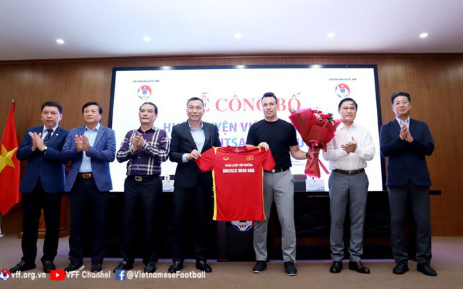 HLV từng vô địch World Cup chính thức dẫn dắt ĐT futsal Việt Nam