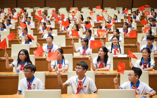 Đoàn đại biểu trẻ em toàn quốc sơ duyệt chuẩn bị cho Phiên họp giả định Quốc hội trẻ em - Ảnh 2.