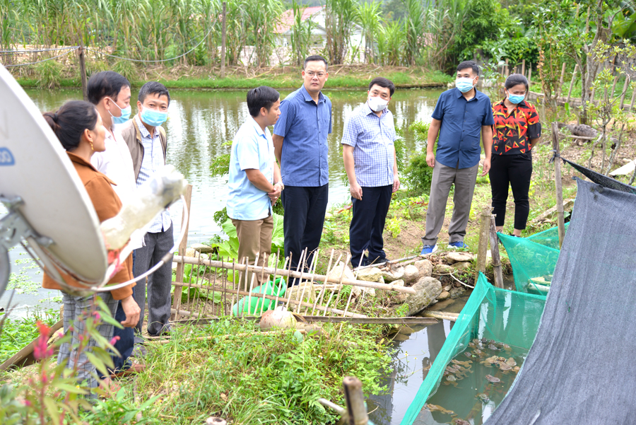 Phó Bí thư Tỉnh ủy Nguyễn Mạnh Dũng làm việc tại xã Phương Độ, thành phố Hà Giang
