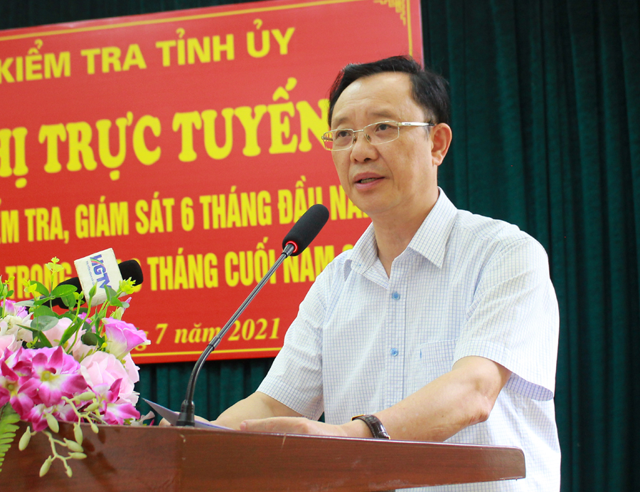 Phó Bí thư Thường trực Tỉnh ủy, Chủ tịch HĐND tỉnh Thào Hồng Sơn phát biểu chỉ đạo tại hội nghị.