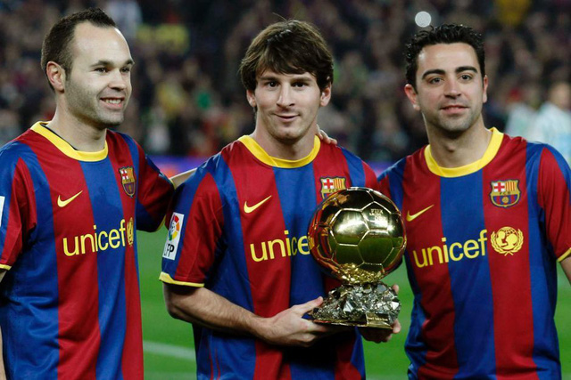 505 trận cho Barca, Messi cân bằng kỷ lục của Xavi - Ảnh 2.