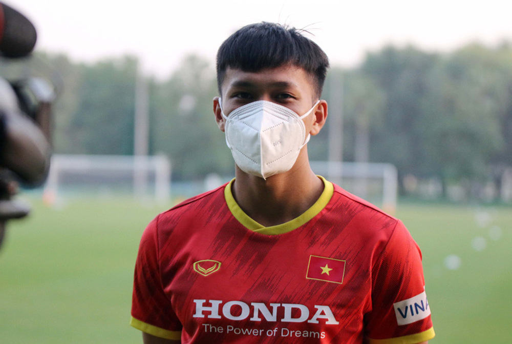 ĐT U23 Việt Nam rèn lối chơi chuẩn bị cho cuộc “tổng duyệt” trước U23 Kyrgyzstan - Ảnh 2.