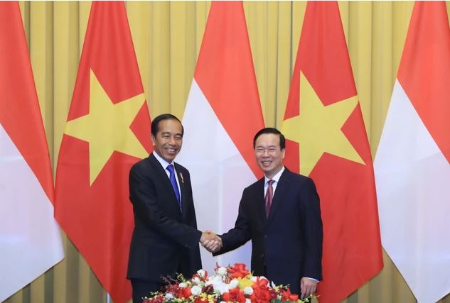 Tổng thống Indonesia Joko Widodo kết thúc tốt đẹp chuyến thăm cấp Nhà nước tới Việt Nam