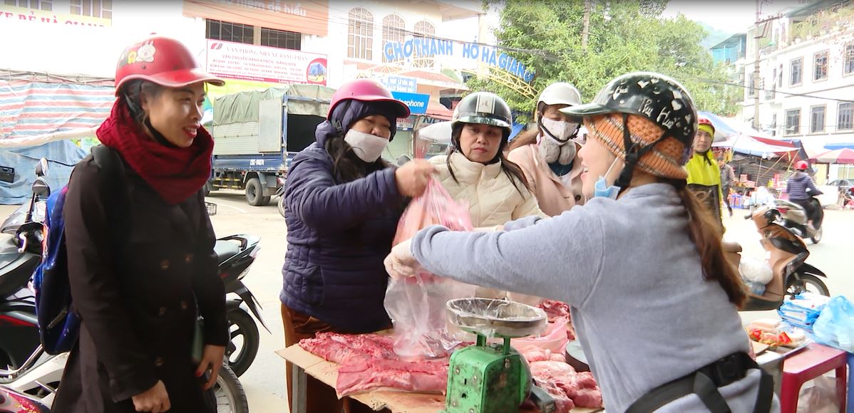 Sôi động thị trường mở hàng đầu năm