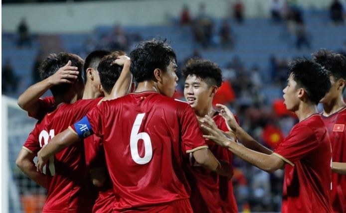 ĐT U17 Việt Nam tập trung chuẩn bị tham dự VCK U17 châu Á 2023 với 34 cầu thủ