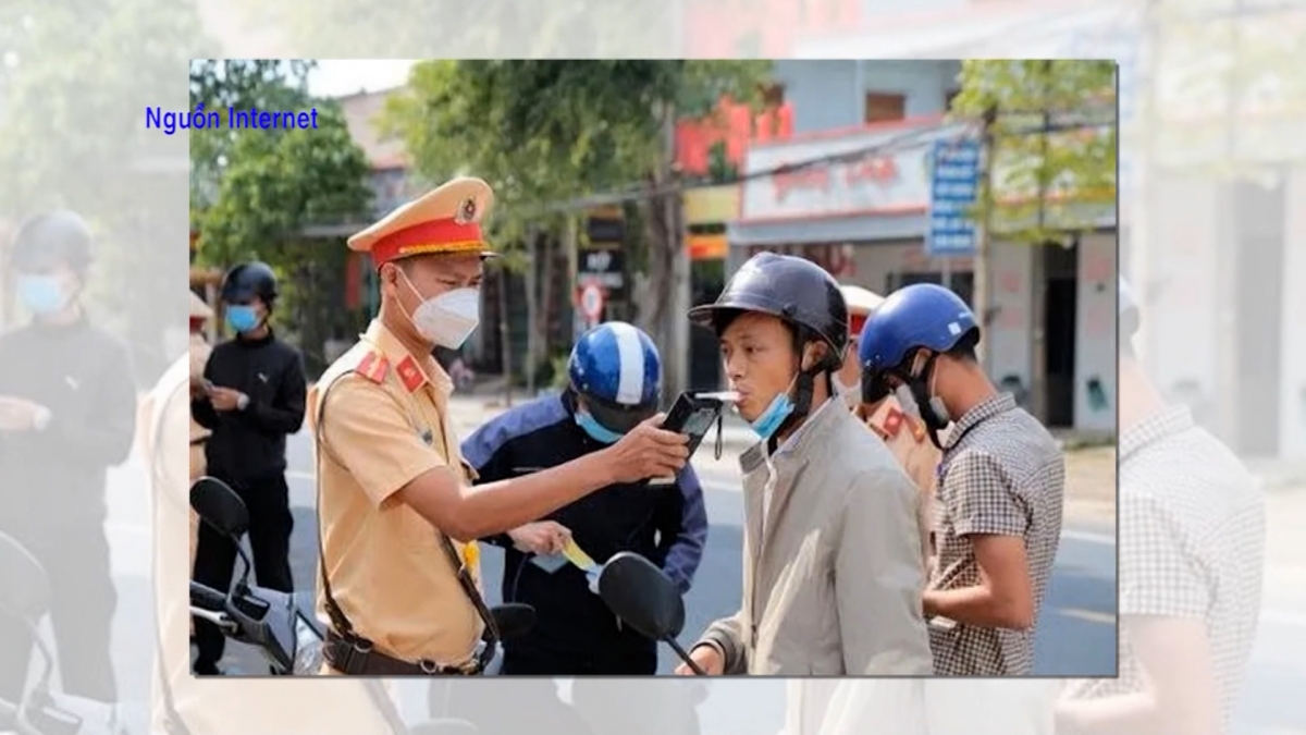 Đèn giao thông - Ngày 29/4/2024