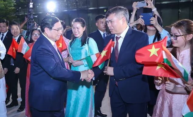 Thủ tướng Phạm Minh Chính đến New Delhi, bắt đầu chuyến thăm cấp Nhà nước tới Ấn Độ