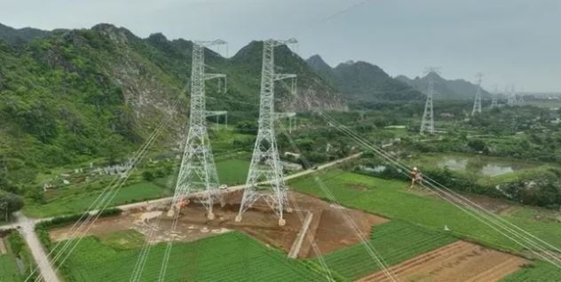 Thủ tướng yêu cầu phấn đấu hoàn thành đường dây 500kV đi qua 9 tỉnh dịp 2/9