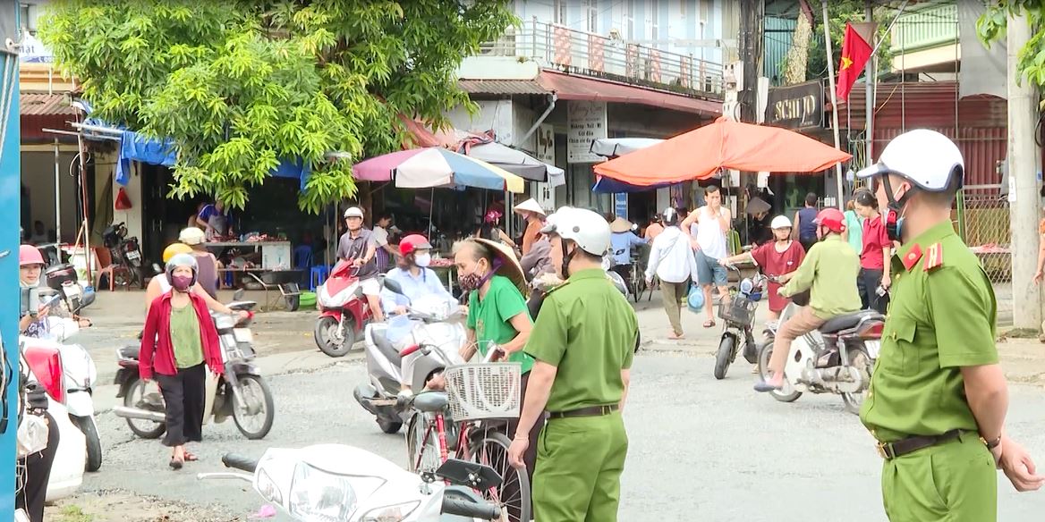 TP Hà Giang: Cần xử lý triệt để nạn lấn chiếm vỉa hè, lòng đường