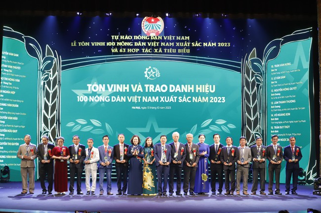 Hà Giang có 2 nông dân, 1 hợp tác xã tiêu biểu xuất sắc năm 2023