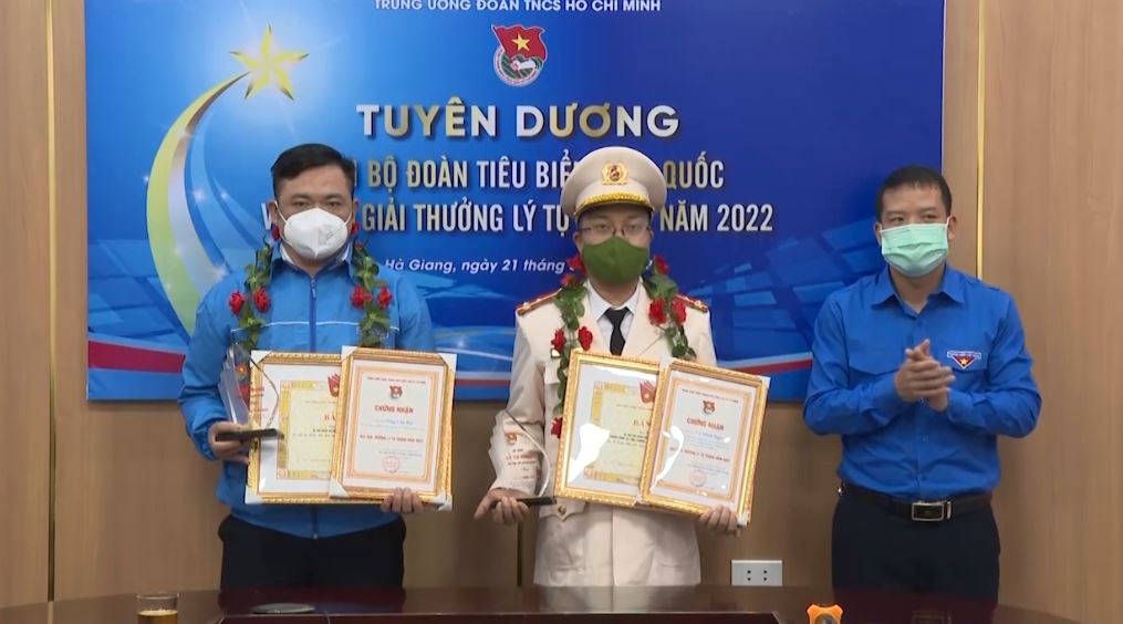 Tuyên dương cán bộ đoàn tiêu biểu toàn quốc và trao giải thưởng Lý Tự Trọng năm 2022