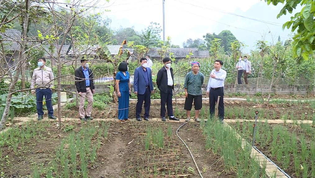 Phó Bí thư tỉnh ủy Nguyễn Mạnh Dũng làm việc tại xã Đông Hà, huyện Quản Bạ