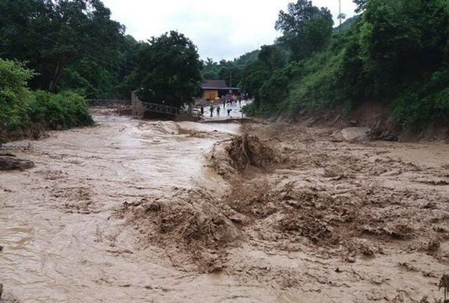 Từ ngày 18/7 đến 21/7, Bắc Bộ mưa dông, vùng núi có nơi mưa rất to