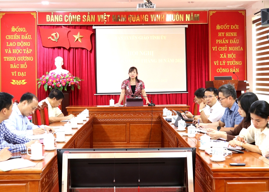 Hội nghị giao ban báo chí tháng 10