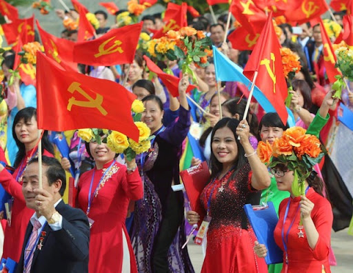 Mối quan hệ giữa "xây" và "chống" trong Bảo vệ nền tảng tư tưởng của Đảng, đấu tranh với các quan điểm sai trái thù địch hiện nay